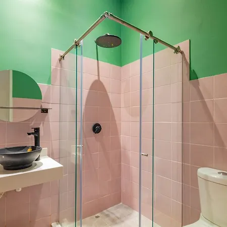 Casa Movida Hostel *