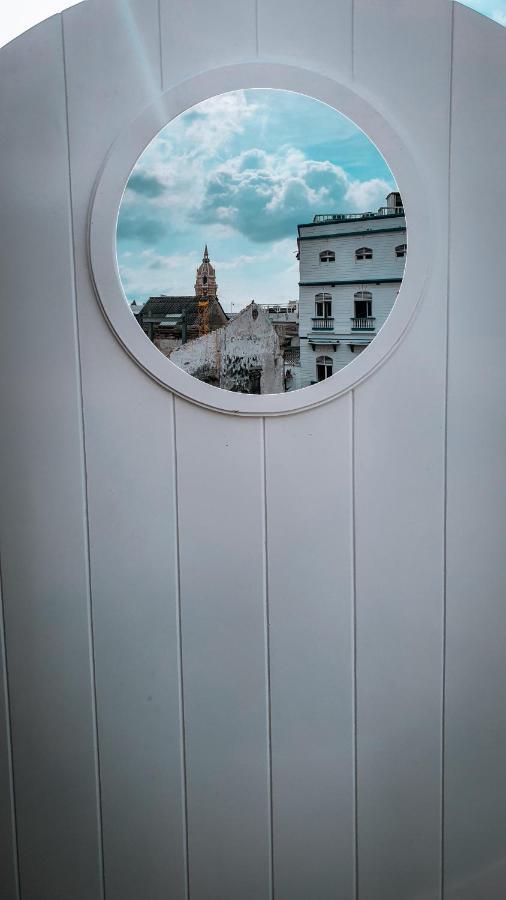 Casa Movida Hostal *